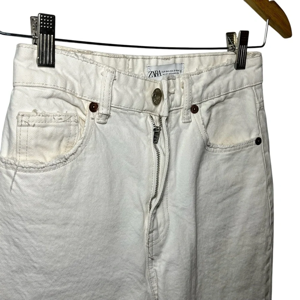 Zara High Waisted Cream Denim Jeans - Picture 4 of 4